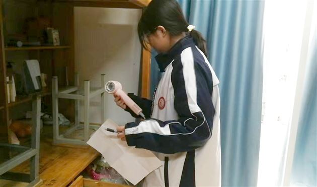 把好宿舍安全关 守护学生“第二个家”——棠外初中开展学生公寓安全大检查
