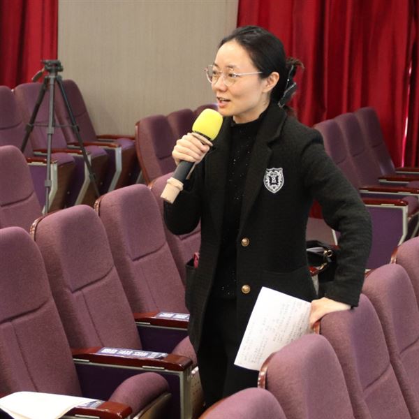 聚焦学习中心 落实学科素养——棠外教师刘勇、汤斯嘉参加双流区特级教师讲师团送教活动