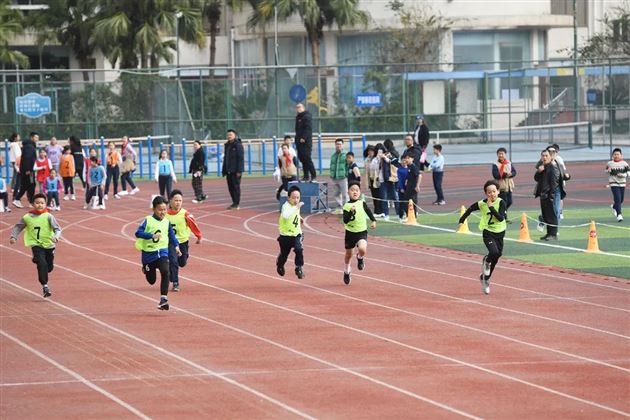 火力少年 逐梦赛场——棠外附小隆重举行第二十届田径运动会