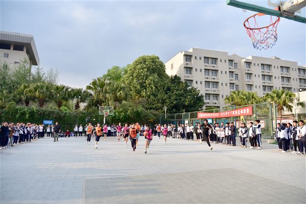 青春跃动展风采 聚力拼搏共成长——棠外初中开展初2023级5人制班级篮球联赛圆满落幕