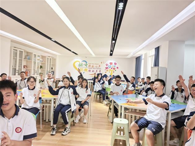 “我”与大自然的悄悄话——棠外初中2025年“5·25我爱我”心理健康节系列活动(二)