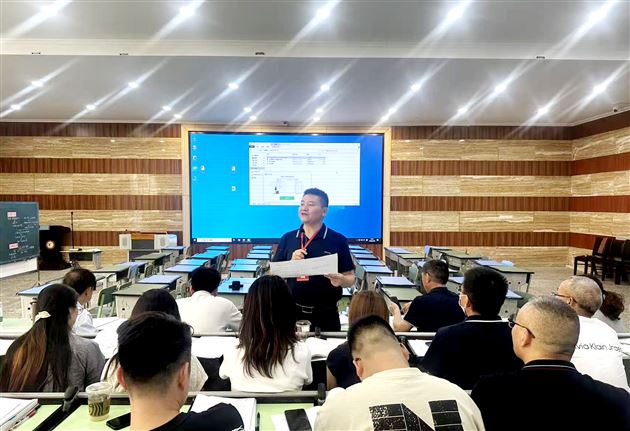聚焦常态好课 共研提质增效——棠外初中数学教研组开展“问题解决策略”专题教研活动