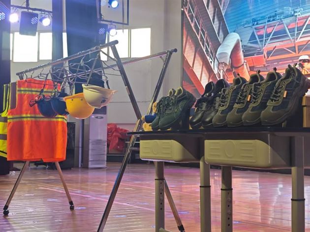 走进奇妙的工业世界——记棠外附小六年级家长义工课堂