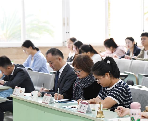 棠外附小成功承办双流区 “AI 赋能小学科学教学探索” 专题研讨活动