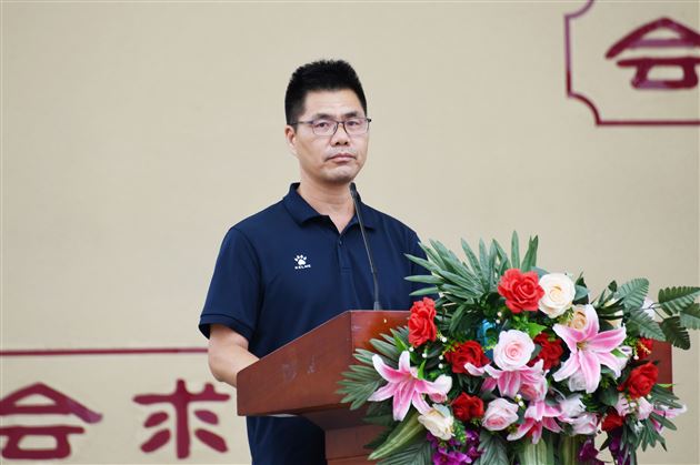 飒爽英姿展风采 青春飞扬强体魄——棠外初一年级成功举行队列队形暨素质操比赛