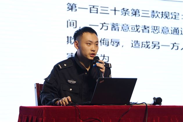 警校联动，向校园欺凌说“不”——棠外初中举行警官进校园法治教育主题活动