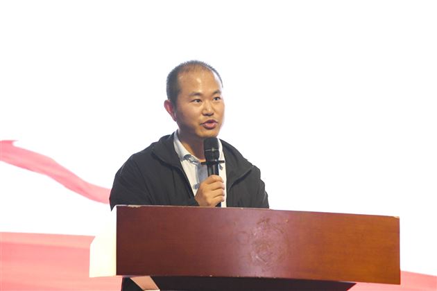 一等功臣进校园 红色基因薪火传——棠外初中隆重举行王曙光大校“祖国在我心中”主题报告会