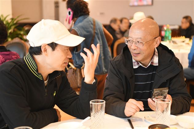 培根铸魂育栋梁 重阳佳节敬师贤——成都棠湖外国语学校2025年重阳敬老活动