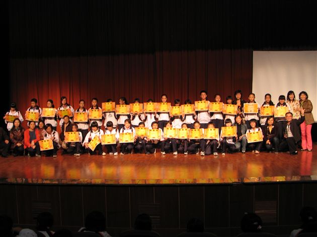 棠中外语学校初2009级手抄报比赛(六)