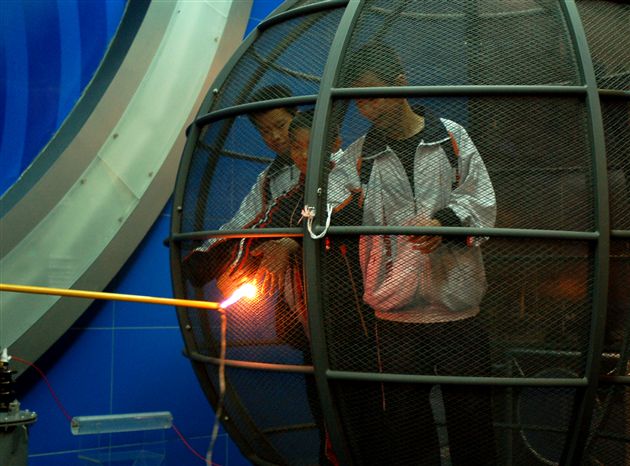 棠中外语学校初2009届学生“走出校园”实践活动(六)