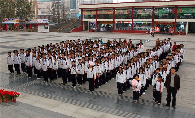 棠中外语学校初2009届学生“走出校园”实践活动(十二)