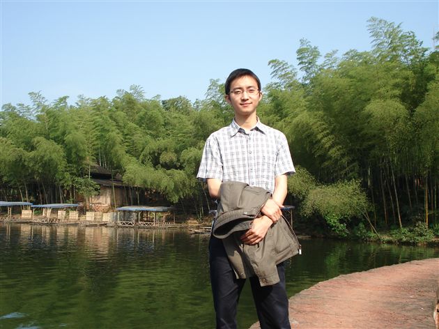 任飞扬老师（2009年5月摄于蜀南竹海）