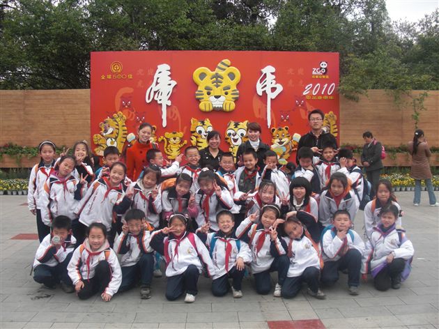 棠外附小二年级社会实践活动5
</p><p>
