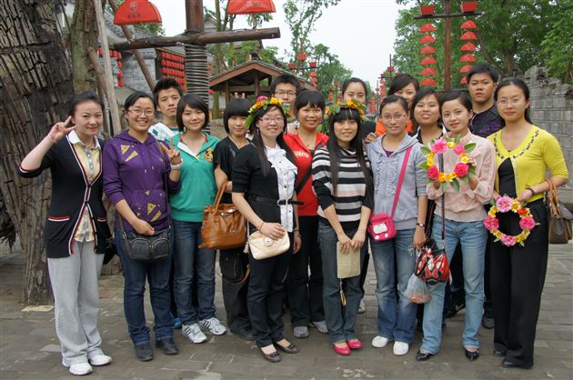 初2012届党小组活动1