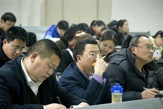 棠外附小学教师参加县小学科学教材解读活动